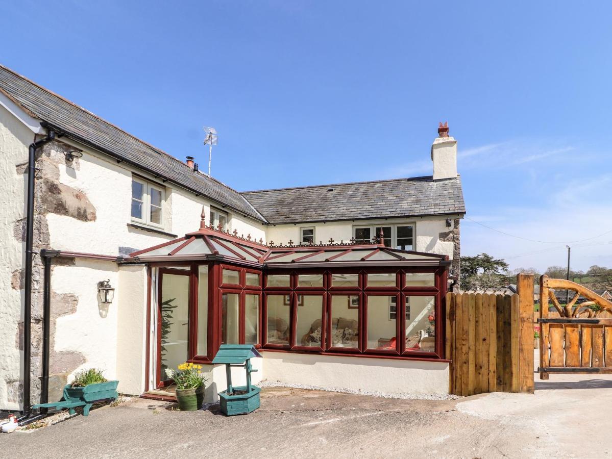 Nant Y Celyn Villa Ruthin Bagian luar foto